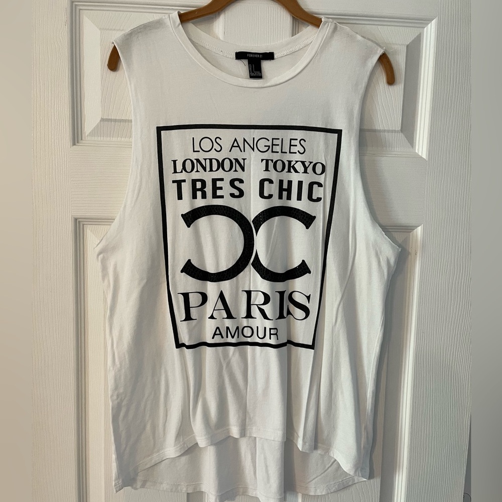 White, sleeveless, graphic tank